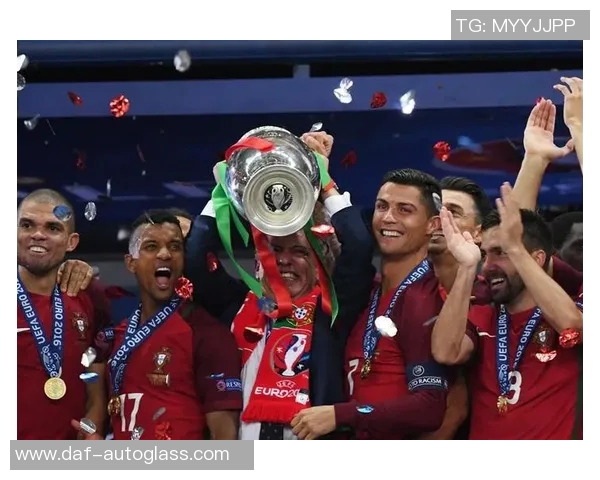 重庆羽毛球队在欧锦赛积分榜上以92分稳居第一展现强劲实力